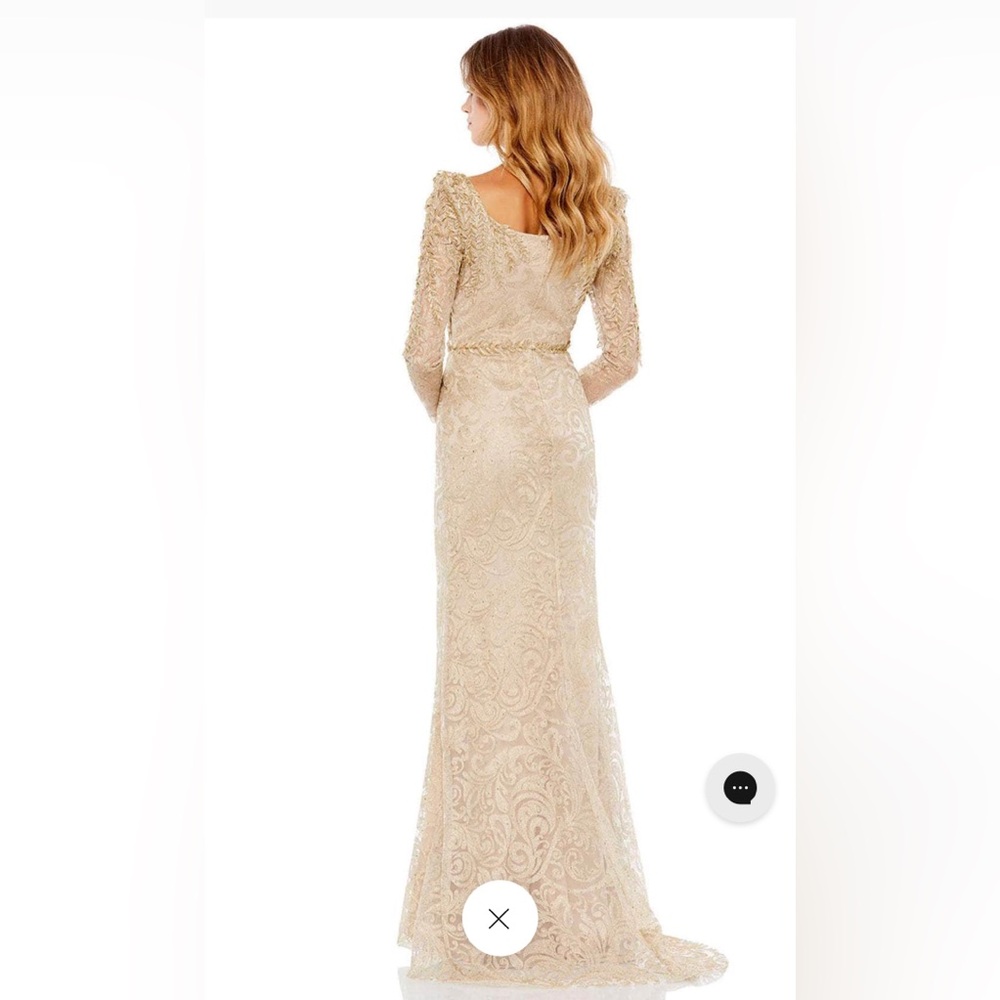 Embroidered appliqué shoulder long sleeve gown - Picture 2 of 3